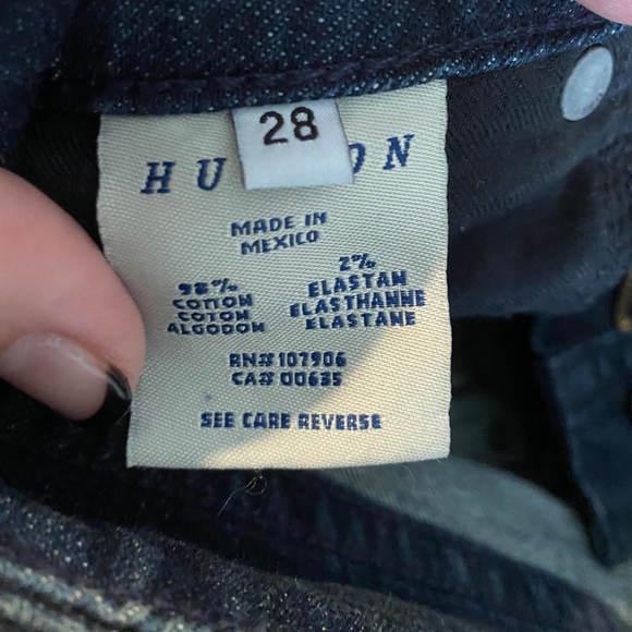 Hudson 28 - Picture 2 of 3